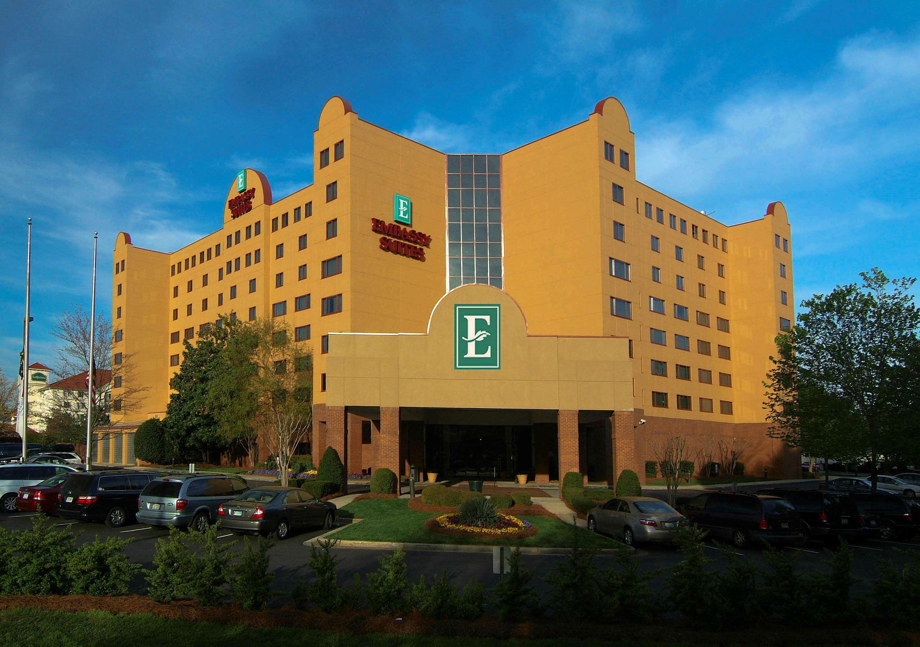 Embassy Suites Charlotte Exterior photo