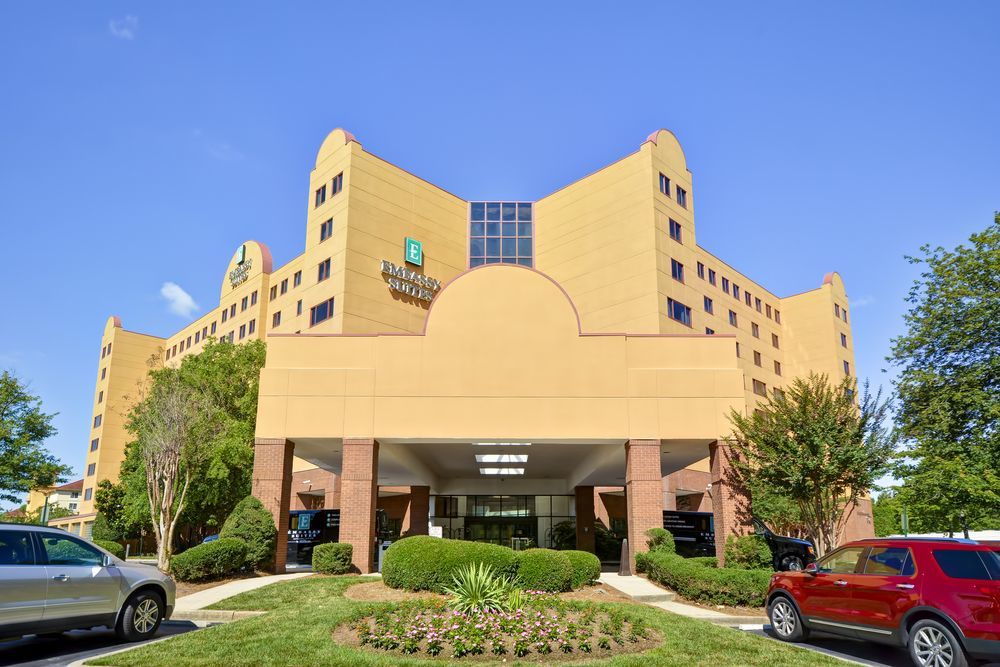 Embassy Suites Charlotte Exterior photo